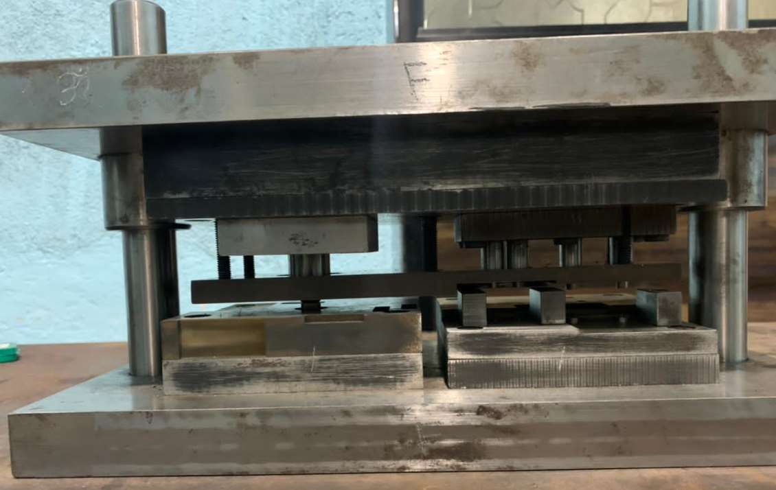 Press tool assembly mounted in press